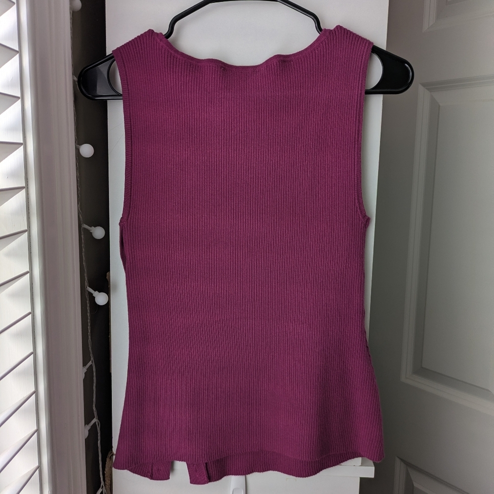 A&F Ribbed Button Top - Picture 2 of 3